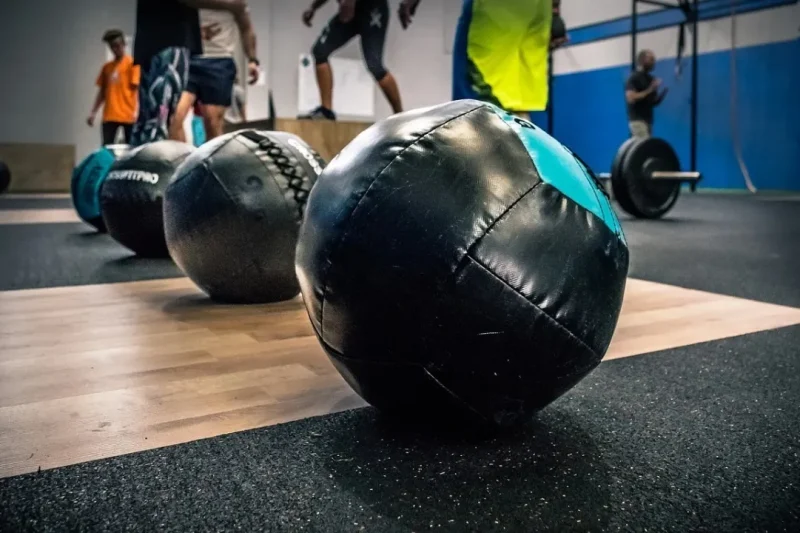 5 Best Medicine Balls for Home Workouts in 2025